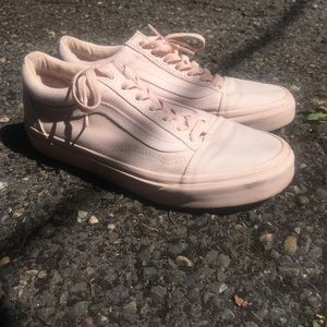Old Skool pink vans